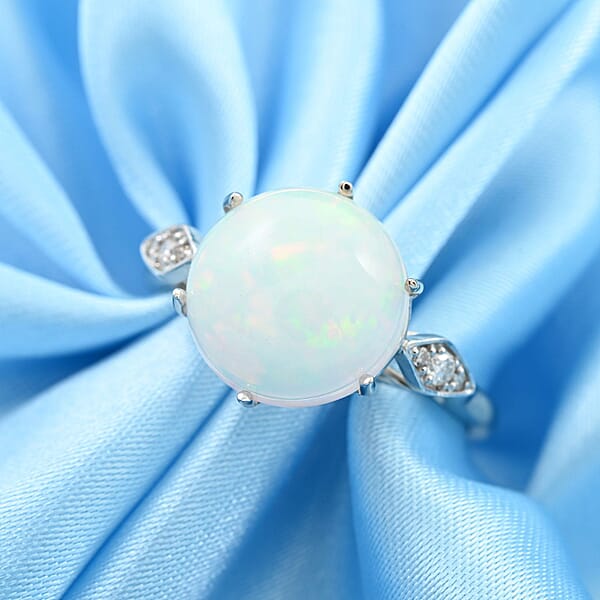 Luxoro 10K White Gold AAA Ethiopian Welo Opal Diamond (G-H I2) Ring 4.40 Ctw