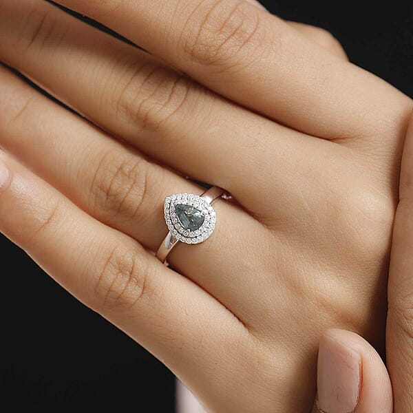 Luxoro 10K White Gold AAA Narsipatnam Alexandrite Diamond (G-H I2) (0.25 Cts) Double Halo Ring (Del. In 10-15 Days) 0.90 Ctw