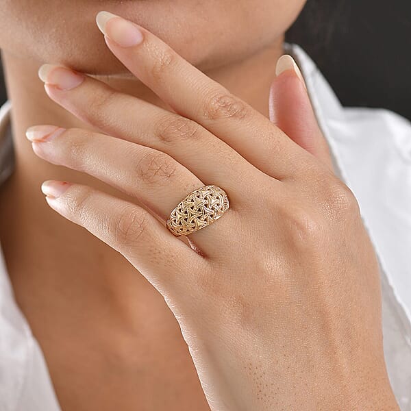 Luxoro 10K Yellow Gold Arrow Wave Ring 4.5 Grams