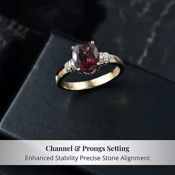 Luxoro 10K Yellow Gold Premium Madagascar Color Change Garnet Diamond (I2) Ring 2.90 Ctw