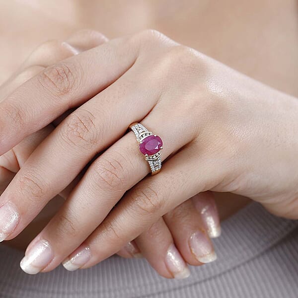Luxoro 10K Yellow Gold Premium Royal Ruby Natural Champagne And White Diamond Ring 2.85 Ctw