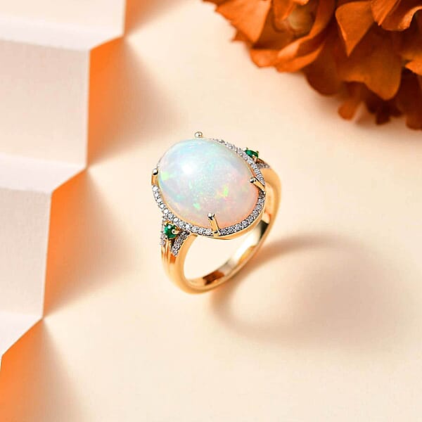 Luxoro 14K Yellow Gold AAA Ethiopian Welo Opal AAAA Boyaca Colombian Emerald And G-H I2 Diamond Halo Ring 5.65 Grams 5.85 Ctw