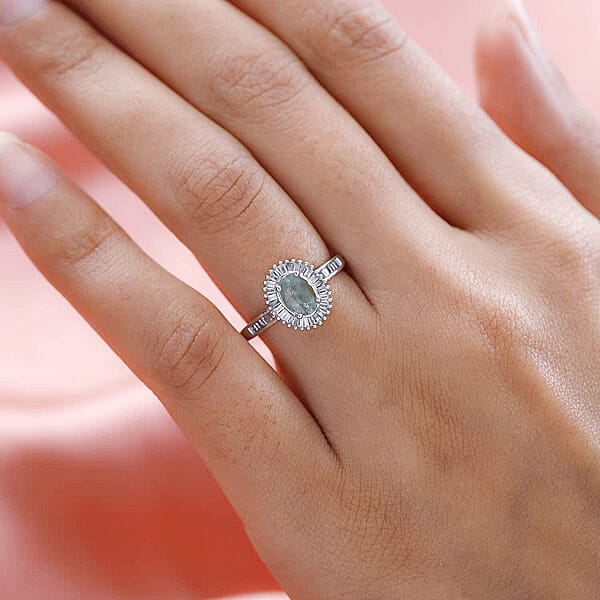 Luxoro AAA Narsipatnam Alexandrite And Diamond 1.25 Ctw Halo Ring In 14K White Gold