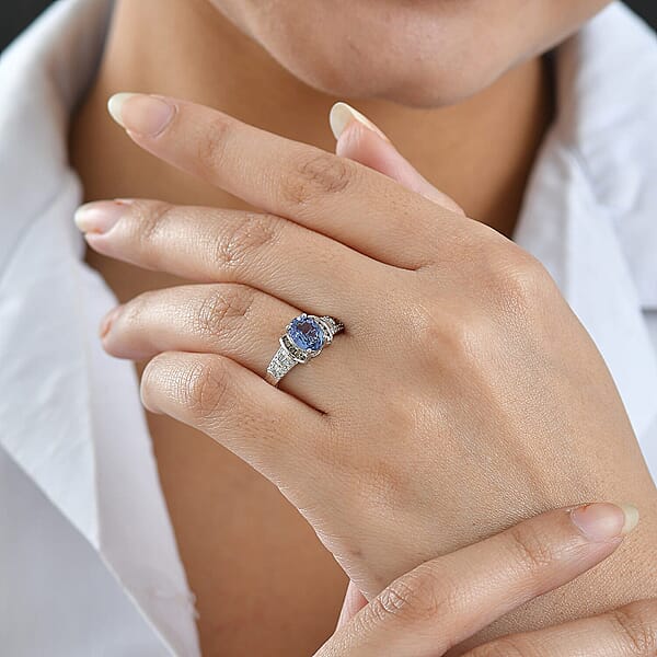 Luxoro AAA Peacock Tanzanite Natural Champagne And White Diamond Ring In 10K White Gold 2.20 Ctw