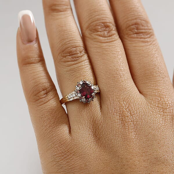 Luxoro AAA Radiant Ember Garnet Padparadscha Sapphire Natural Champagne And White Diamond I2 2.10 Ctw Royal Bloom Ring In 10K Yellow Gold (Size 10.0)