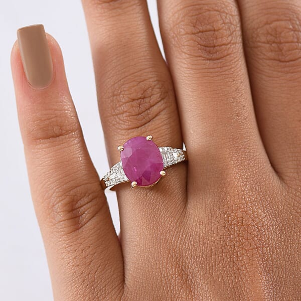 Luxoro AAA Royal Ruby And G-H I2 Diamond 5.75 Ctw Art Deco Ring In 10K Yellow Gold (Del. In 10-12 Days)