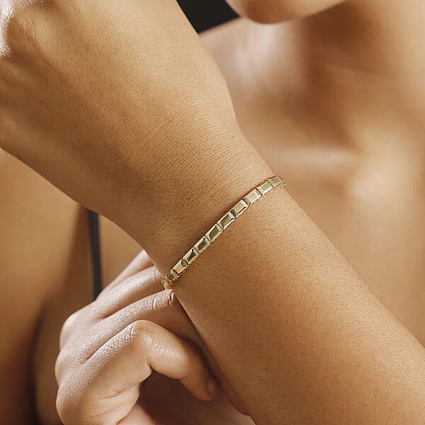 Luxoro Bar Bracelet In 10K Yellow Gold (7.25 In) 4.90 Grams