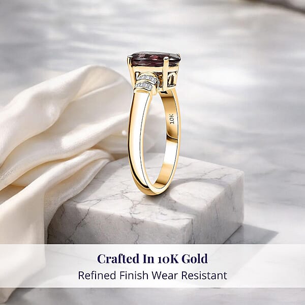Luxoro Premium Madagascar Color Change Garnet And I2 Diamond 2.90 Ctw Roayl Elegance Ring In 10K Yellow Gold