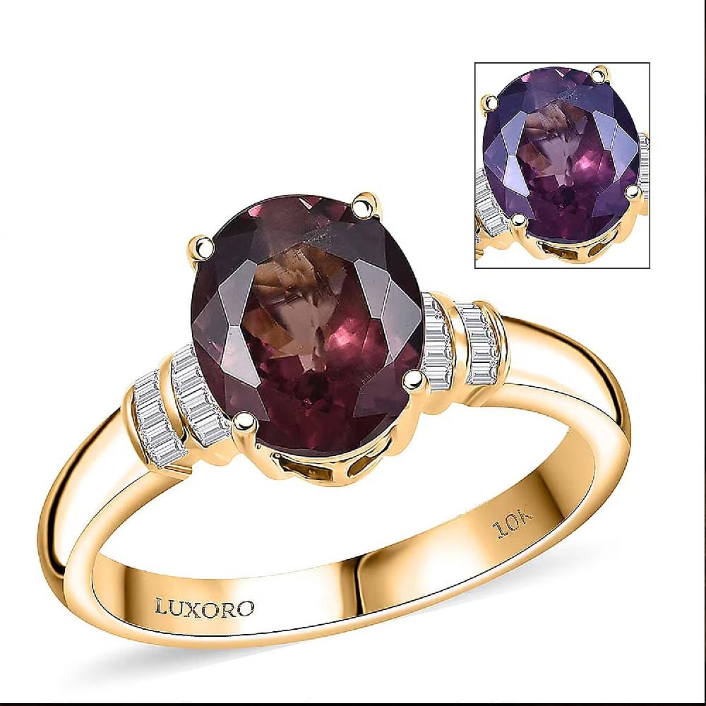 Luxoro Premium Madagascar Color Change Garnet and I2 Diamond 2.90 ctw Roayl Elegance Ring in 10K Yellow Gold