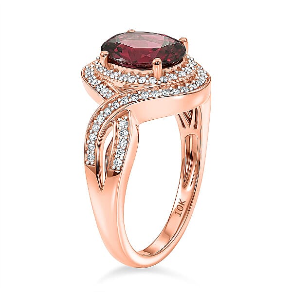 Luxoro Premium Malawi Magenta Garnet And Diamond I2 2.50 Ctw Love Wave Ring In 10K Rose Gold (Size 10.0) 4.30 Grams