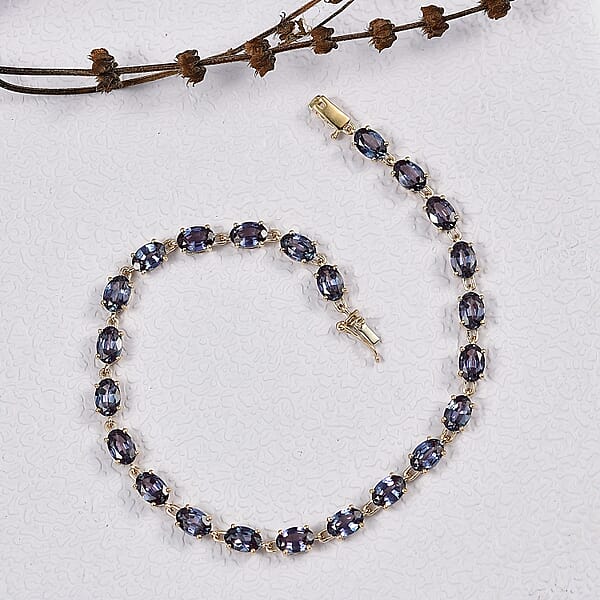 Luxuriant AAA Lab Grown Alexandrite 10.25 Ctw Golden Eclipse Bracelet In 10K Yellow Gold (6.50 In)