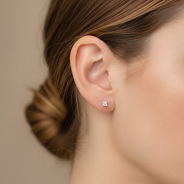 Luxuriant Lab Grown Diamond E-F VS 2.00 Ctw Solitaire Stud Earrings In 14K Yellow Gold