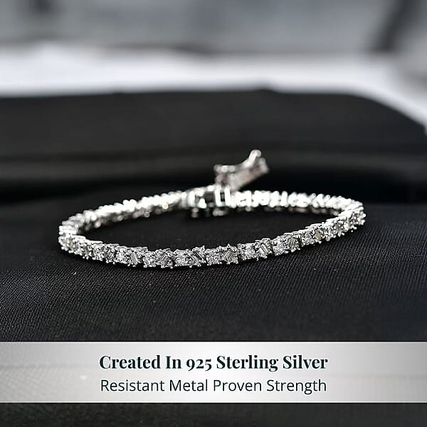 Luxuriant Lab Grown Diamond G-H SI 2.75 Ctw Romanesque Line Bracelet In Rhodium Over Sterling Silver (7.25 In)