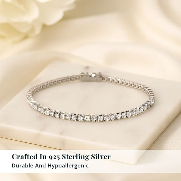 Luxuriant Lab Grown Diamond G-H SI 4.10 Ctw Tennis Bracelet In Rhodium Over Sterling Silver (7.25 In)