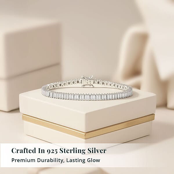 Luxuriant Lab Grown Diamond G-H SI 4.25 Ctw Radiance Tennis Bracelet In Rhodium Over Sterling Silver (7.25 In)
