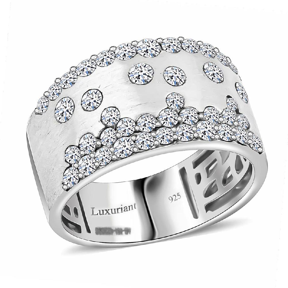 Luxuriant Lab Grown Diamond (G SI) Ring In Sterling Silver 1.07 Ctw