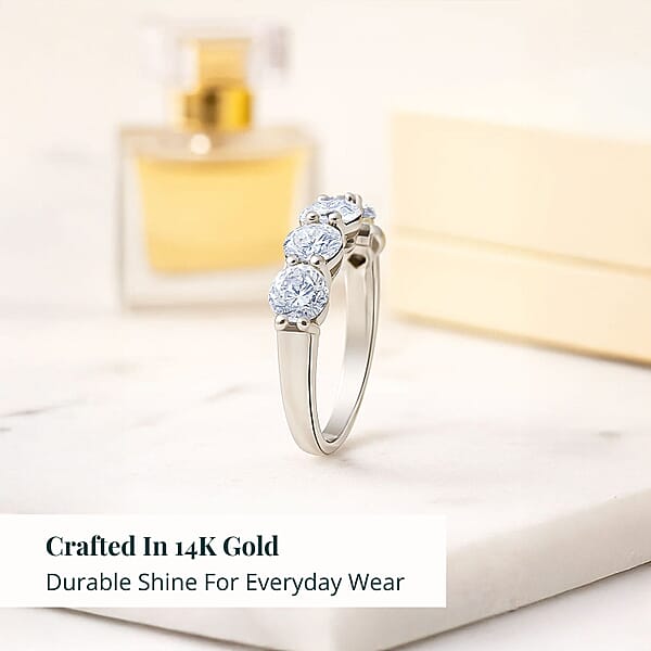 Luxuriant Lab Grown Diamond G VS 2.50 Ctw Ring In 14K White Gold