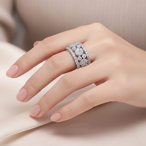 Luxuriant Lab Grown Diamond Ring In Sterling Silver 2.00 Ctw (G SI)