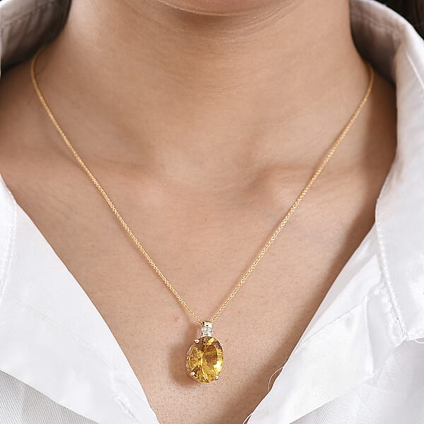 Luxuro Premium Golden Apatite And Diamond G-H I2 10.15 Ctw Sunlit Pendant Necklace In 10K Yellow Gold 20 Inches