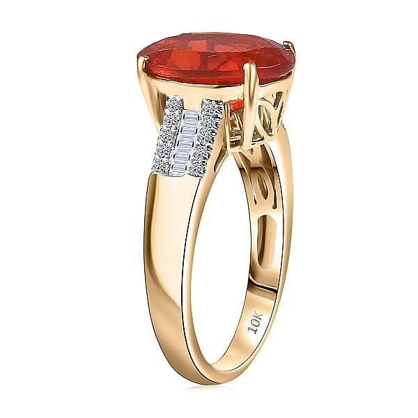Mexican Cherry Fire Opal And Luxuriant Lab G1rown Diamond E-F VS 3.20 Ctw Ring In 10K Yellow Gold