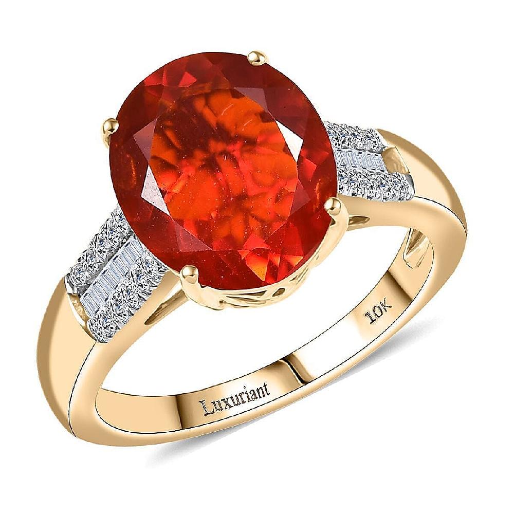 Mexican Cherry Fire Opal and Luxuriant Lab G1rown Diamond E-F VS 3.20 ctw Ring in 10K Yellow Gold