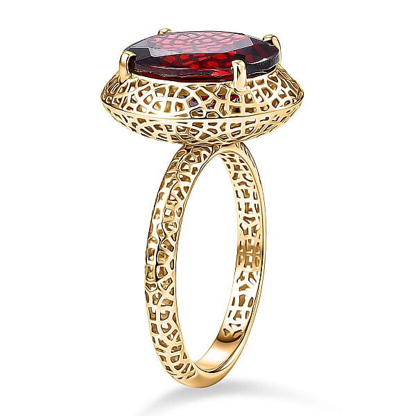 Mirage Collection Premium Mozambique Garnet 5.30 Ctw Vintage Glow Ring In 10K Yellow Gold