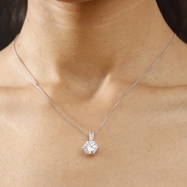 Moissanite 4.00 Ctw Crown Pendant Necklace In 10K White Gold 20 Inches