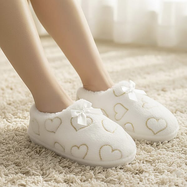 Mossimo White Heart Slippers With Grippers - S/M