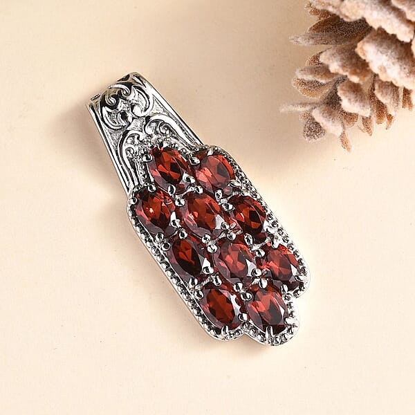 Mozambique Garnet 5.50 Ctw Pendant Without Chain In Stainless Steel