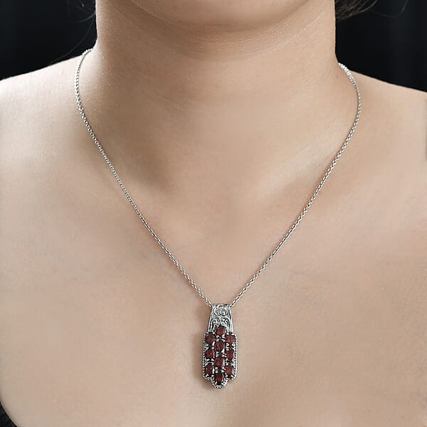 Mozambique Garnet 5.50 Ctw Pendant Without Chain In Stainless Steel