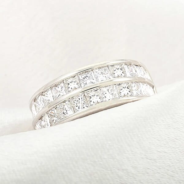 NY Closeout 14K White Gold G-H I1-I2 Diamond Half Eternity Band Ring 5.10 Grams 2.00 Ctw