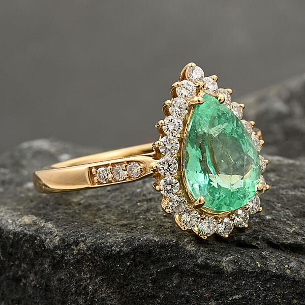One Of A Kind Certified & Appraised Iliana AAA Boyaca Colombian Emerald And Diamond G-H SI 2.30 Ctw Sunburst Ring In 18K Yellow Gold 4 Grams