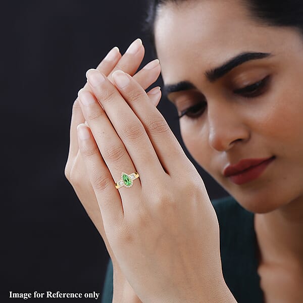 One Of A Kind Iliana 18K Yellow Gold AAA Boyaca Colombian Emerald And G-H SI Diamond Ring 5.86 Grams 1.60 Ctw
