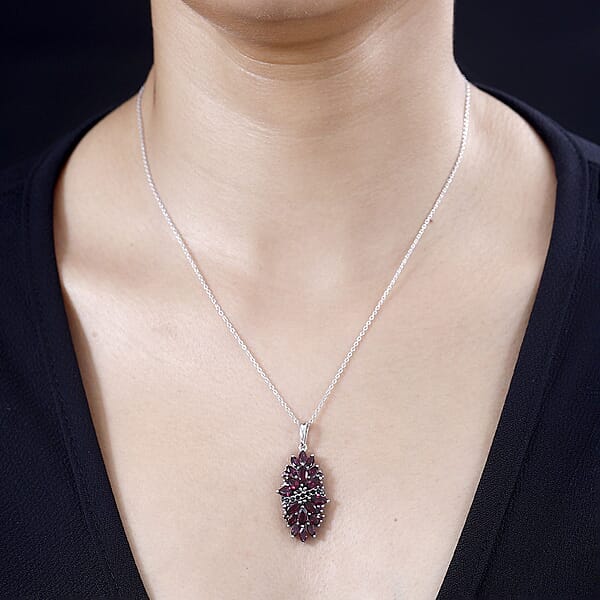 Orissa Rhodolite Garnet And Thai Black Spinel Mums Flower Pendant Necklace 20 Inches In Rhodium Over Sterling Silver 4.65 Ctw