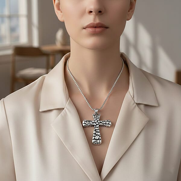 Pebble Surface Cross Pendant Necklace In Stainless Steel 23.5 Inches