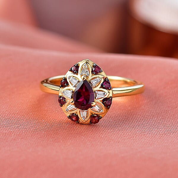 Premium Anthill Garnet And Luxuriant Lab Grown Diamond G-H SI 0.75 Ctw Bloom Ring In 18K Vermeil Yellow Gold Over Sterling Silver (Del. In 5-7 Days)