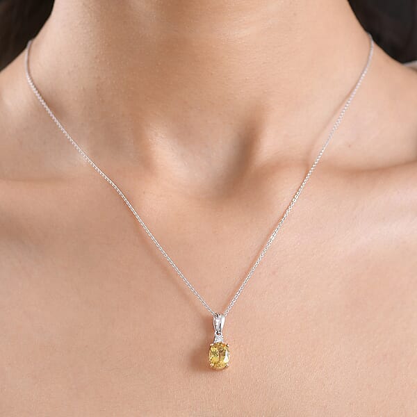 Premium Golden Apatite And Luxuriant Lab Grown Diamond G-H SI 2.10 Ctw Golden Focus Pendant Necklace In 18K Vermeil YG And Rhodium Over Sterling Silver 20 Inches