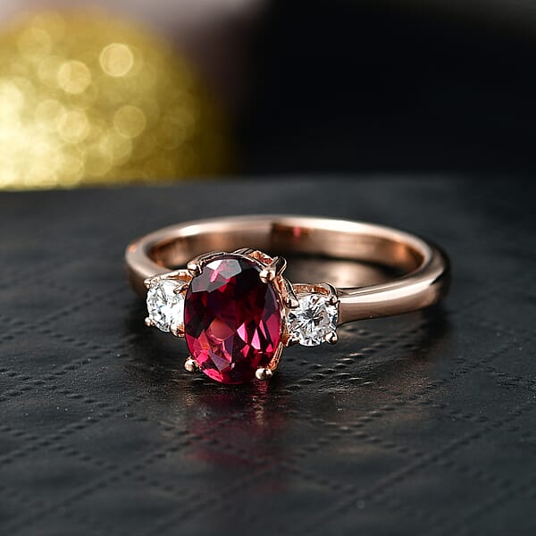 Premium Malawi Magenta Garnet And Luxuriant Lab Grown Diamond G-H SI 1.70 Ctw Solace Ring In 18K Vermeil Rose Gold Over Sterling Silver