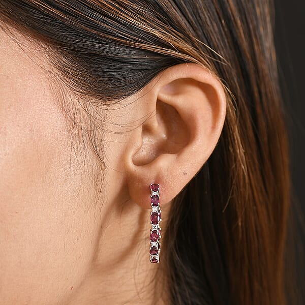 Premium Malawi Magenta Garnet And Luxuriant Lab Grown Diamond G-H SI 4.90 Ctw Moonlit Spark Earrings In Rhodium Over Sterling Silver