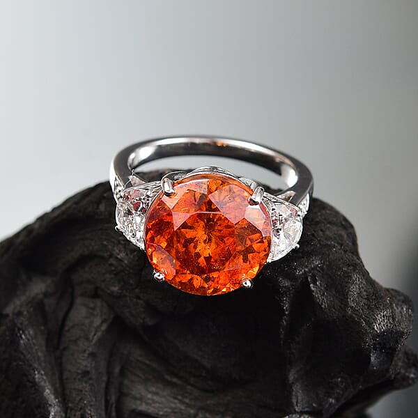 Premium Picos Altos Sphalerite And E-F VS Luxuriant Lab Grown Diamond 12.35 Ctw Flare Arc Ring In 10K White Gold