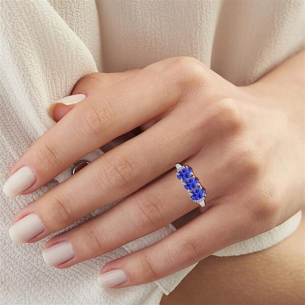 Premium Tanzanite And G-H I2 Diamond 2.50 Ctw 3 Stone Ring In 14K White Gold (Size 4.0) (Del. In 10-12 Days)