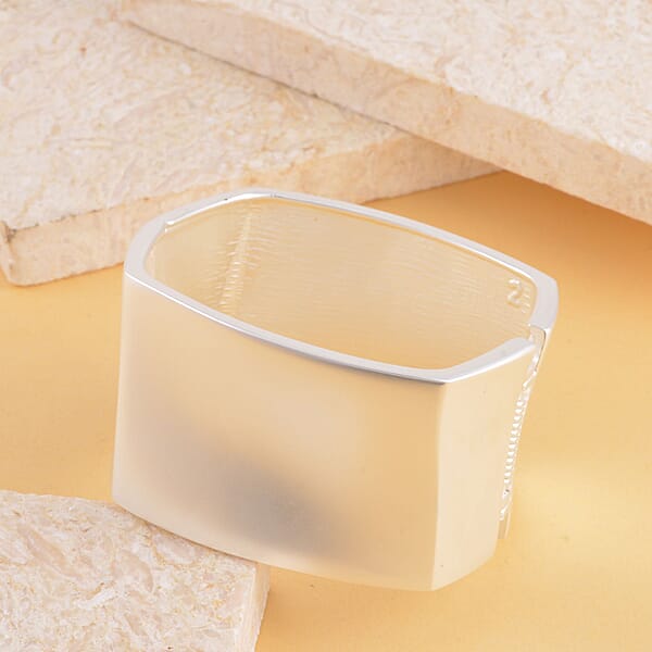 Quadrilateral Shape Bangle Bracelet In Silvertone (6.75 In)