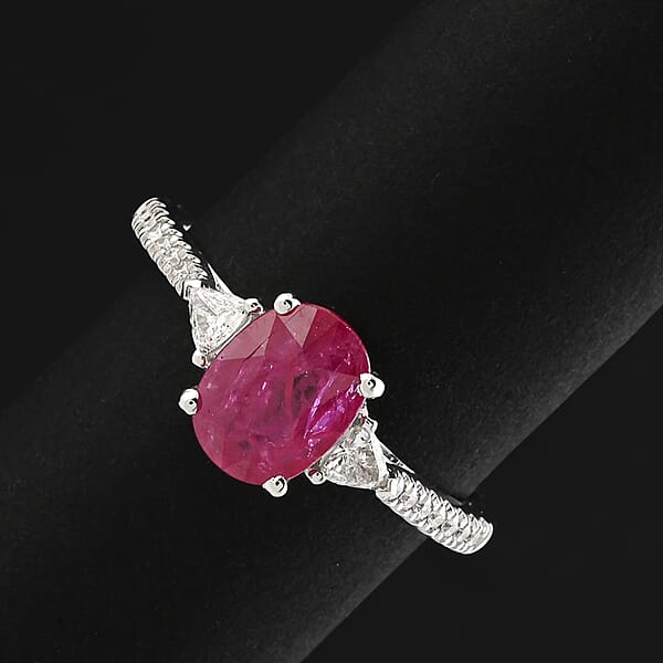 Rhapsody AAAA Royal Ruby And E-F VS Diamond 1.70 Ctw Ring In 950 Platinum 5.36 Grams