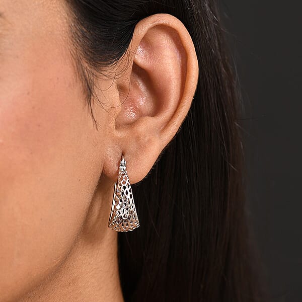 Rhapsody Honeycomb Hoop Earrings In 950 Platinum 9 Grams