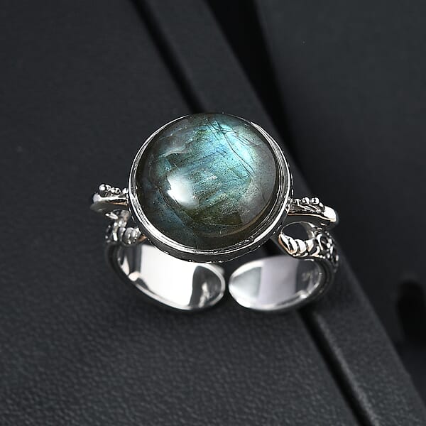 Sajen Silver Malagasy Labradorite Ring In Rhodium Over Sterling Silver 5.50 Ctw