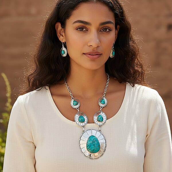 Santa Fe Style Kingman Turquoise 60.00 Ctw Necklace (20 Inches) And Earrings In Sterling Silver