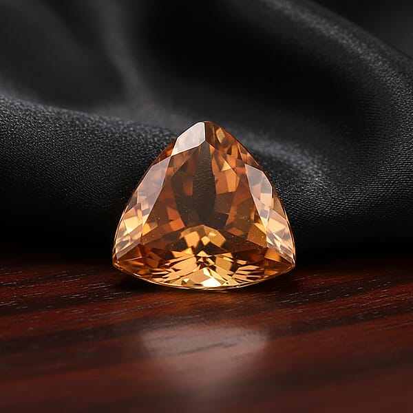 AAAA Golden Tanzanite (Trl 7mm) 1.20 Ctw