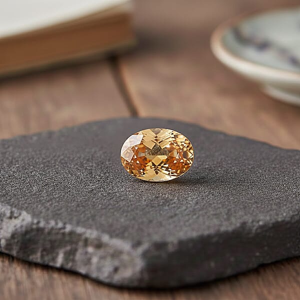 AAAA Golden Zircon (Ovl 9x7 Mm) 2.50 Ctw
