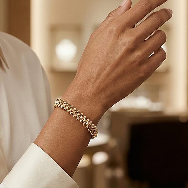 Bangle Bracelet In Goldtone (7.50 In)