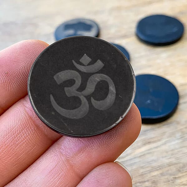 Shungite OM Round Tile 100mm (Approx 925 Ctw)